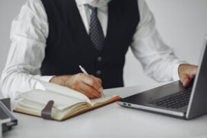 Estacionalidad del Trabajo Profesional en Chile: Cómo Anticiparte y Asegurar tu Flujo de Ingresos