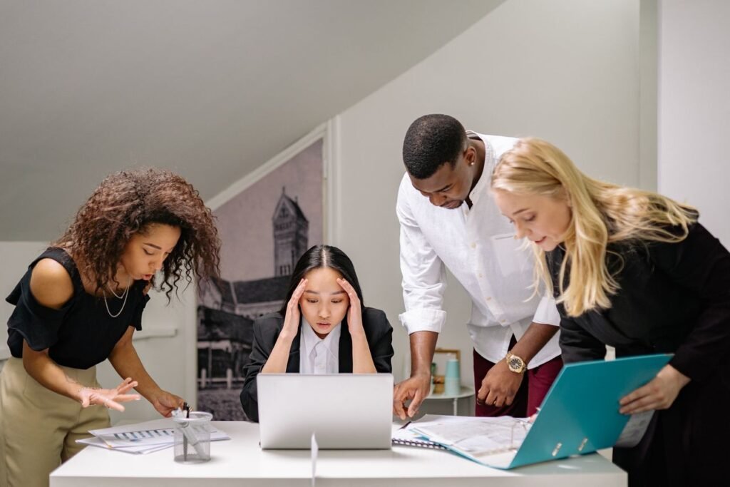 equipo trabajo complicado
